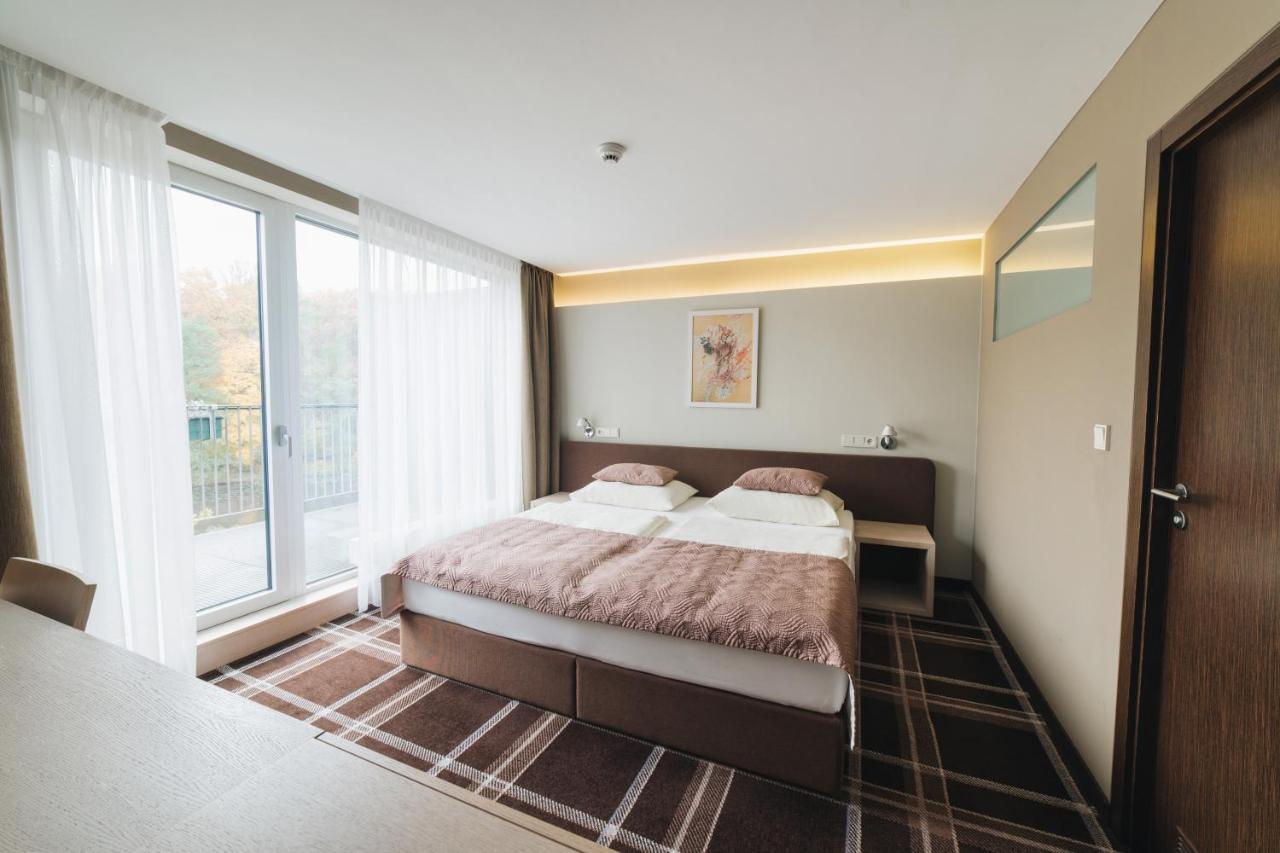 Kadaň Hotel Split חדר תמונה